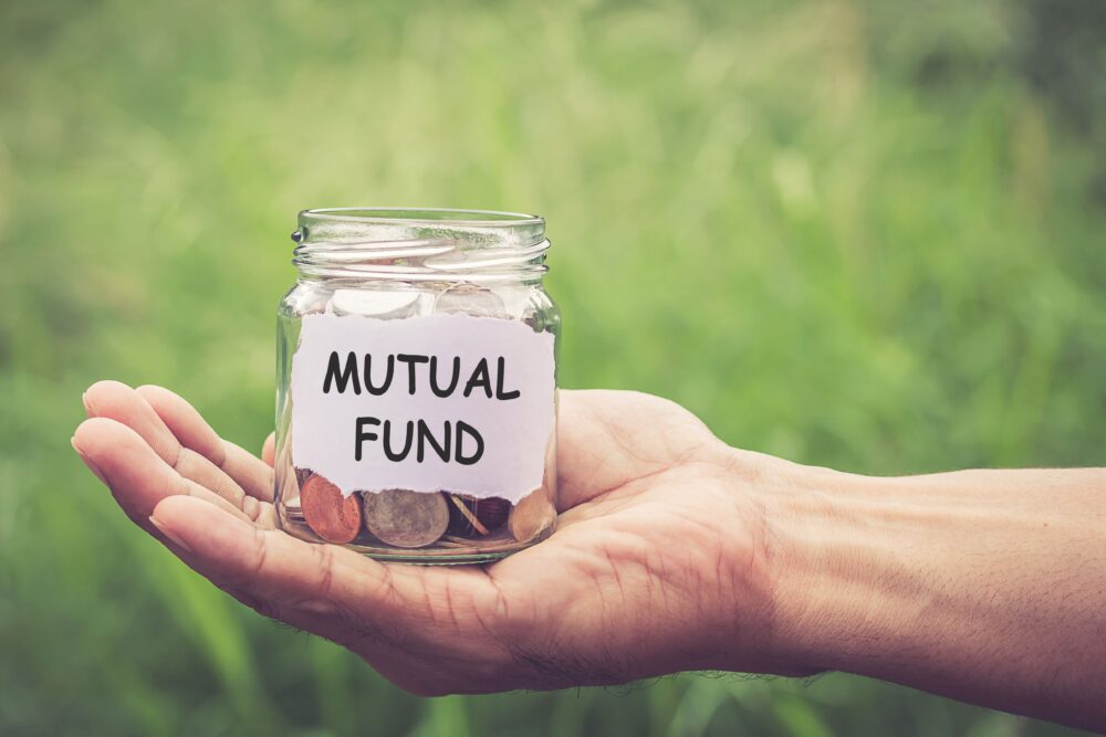 Why Investing in Thematic Mutual Funds is Not the Right Strategy